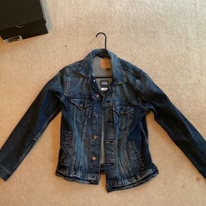 lucky brand jean jacket size-mens medium